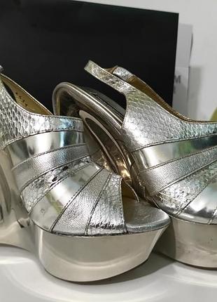 Босоніжки dolce&gabana оригінал срібні