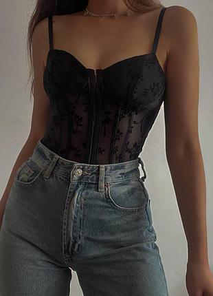 Топ в корсетному стилі
