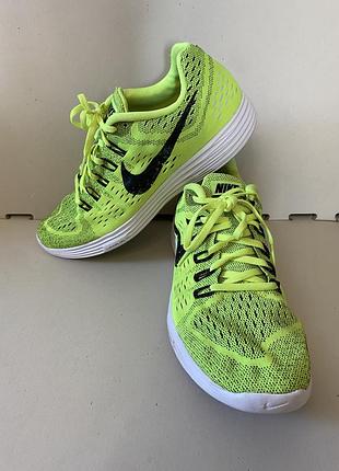 Продам чоловічі кросівки фірми nike!