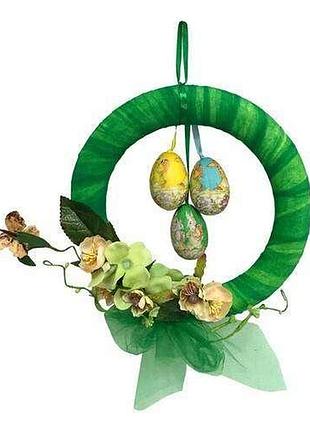 Венок зеленый. пасхальный с яйцами