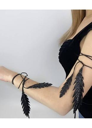 Украшения на руки черная птица
