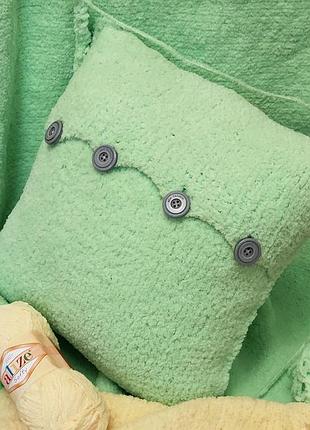 Подушка в'язана.