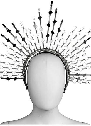 Обруч серебристый crystal