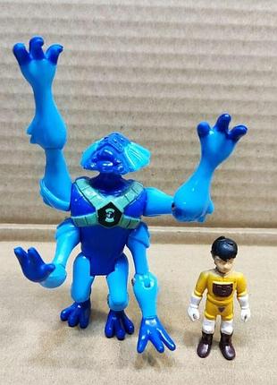 Фигурки бен 10 набор № 5, 2 фиг-ки. ben 10. 10 и 6 см, светящийся
