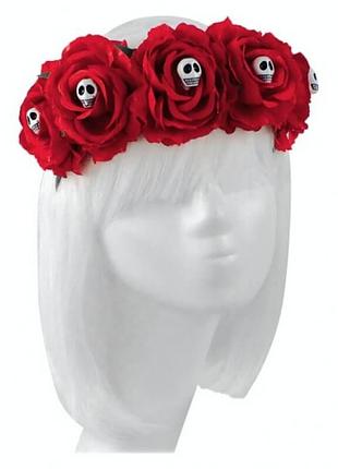 Вінок розарія з черепами червоний