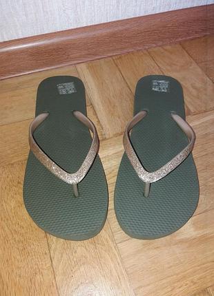 Шлепанцы. вьетнамки f&amp;f 38-39 г.