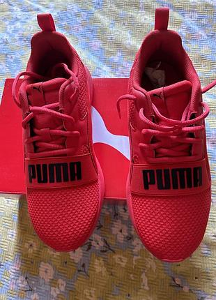 Кроссовки красные  puna ( оригинал), р .41