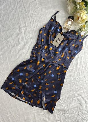 Сукня атласна коротка