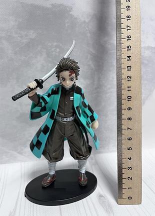 Аніме фігурка танджиро клинок