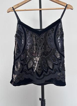 Оксамитовий топ