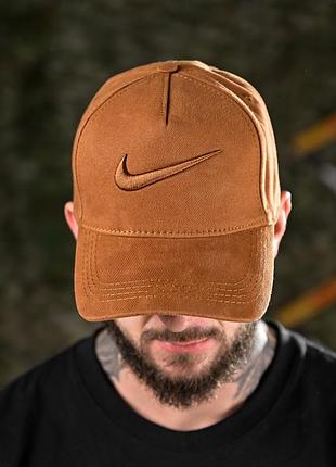 Бейсболка nike coyot помаранчева