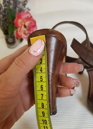 Якісні акуратні босоніжки з натуральної шкіри pasito 38