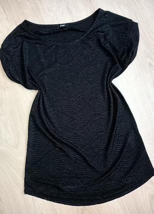 Футболка жіноча