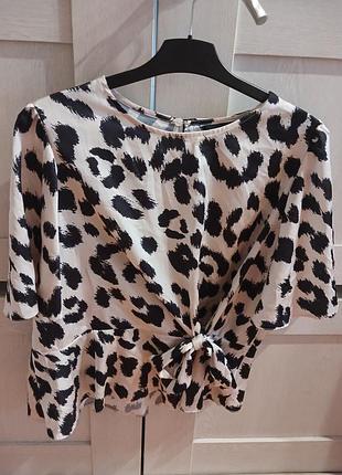 Блуза жіноча  с баской