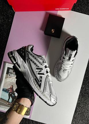 Женские кроссовки new balance 1906r white silver black