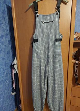 Комбинезон женский