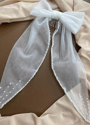 Бантик у волосся для нареченої