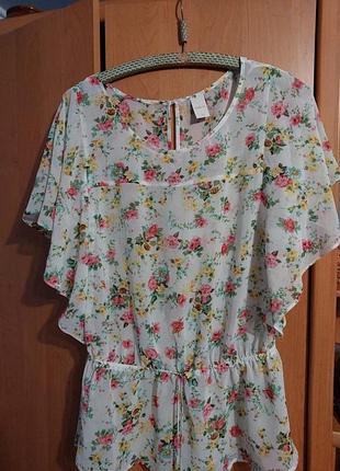 Блузка шифоновая в цветочный принт.