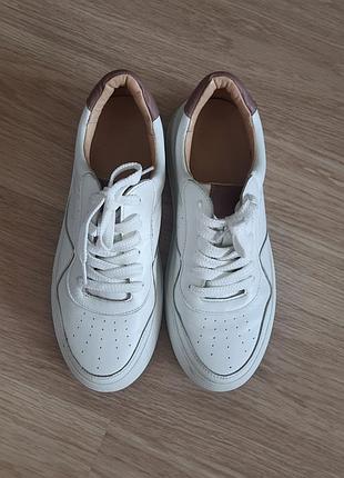 Кроссовки сникерсы