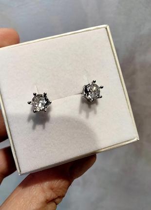 Серебряные серьги, пуссеты с кубическим цирконом
