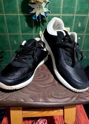Кроссовки мужские 42-43р.(27см).