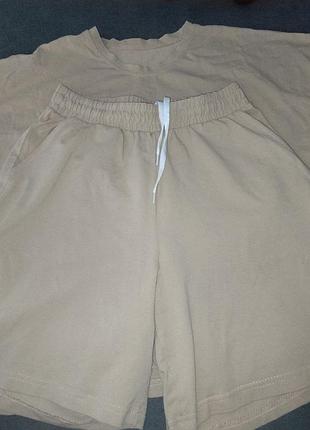 Костюм шорти футболка нові м л хл