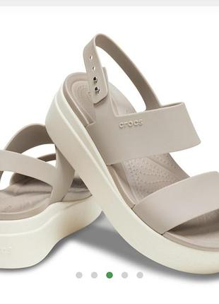 Crocs, женские сандалии на платформе