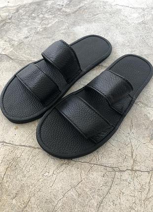 Літні чоловічі шкіряні шльопанці