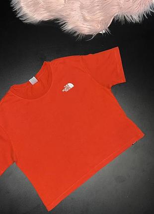 Футболка від thehorthface