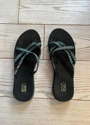 Тапочки з teva mush