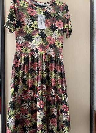 Сукня жіноча нова !