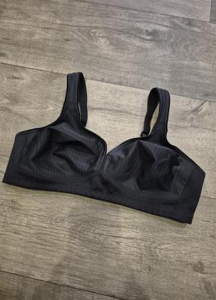 Бюстгальтер