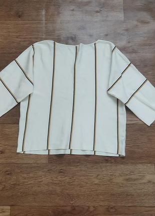 Трикотажна кофтина в смужку