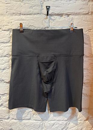 Тайтси чорні