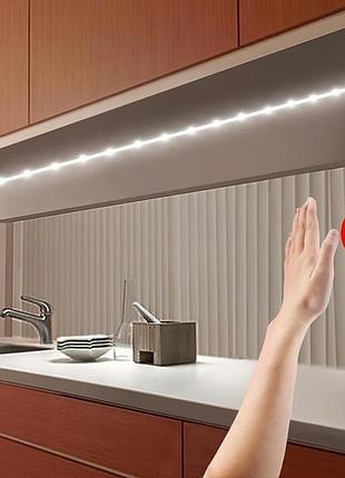 Светодиодная  лента подсветка с датчиком движения