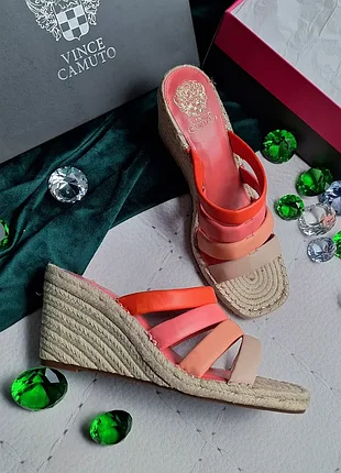 Vince camuto оригінал рожеві шкіряні босоніжки сабо на танкетці