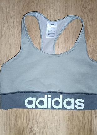 Спортивный топ от adidas