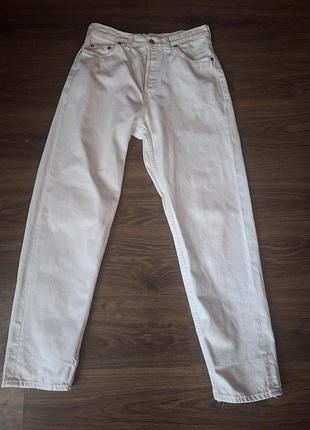 Джинсы мом levi's белые