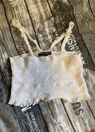 Топ рубчик жатка білий хвилястий рюши тянеться еластичний кроп укороченний