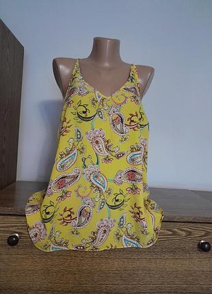 Майка гарна