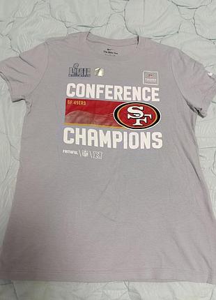 Нова футболка the nike tee , наліпки присутні, розміри  s -1шт, m-5шт,xl-9 шт.