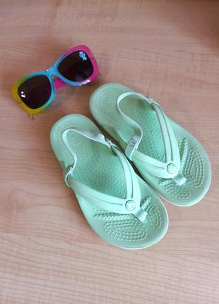 Вьетнамки crocs