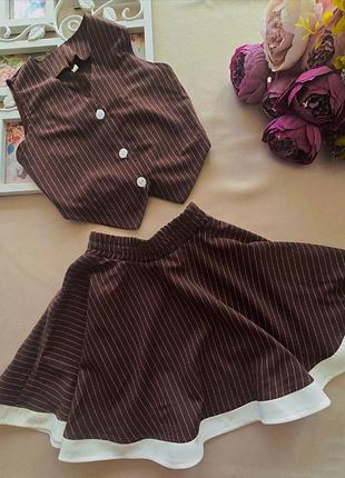 Костюм с юбкой
