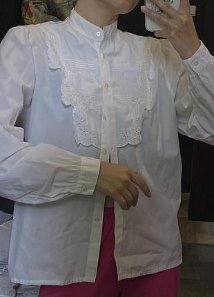 Шикарна вінтажна блуза сорочка  з воротником стійкою нарядна жабо