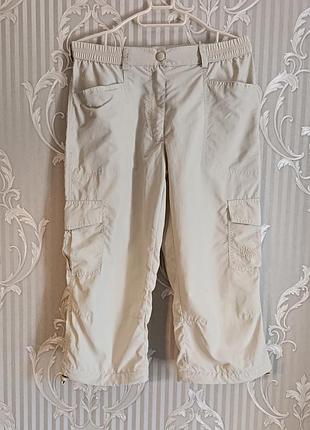 Легкие бриджи / удлиненные шорты sports function