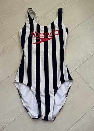 Суцільний купальник