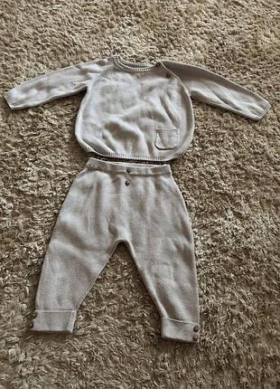 Дитясий сіоий костюм в рубчик на 9-12 місяців
