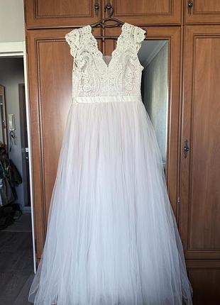 Весільна кружевна  сукня розмір л 48-50 грудь до 102 см
