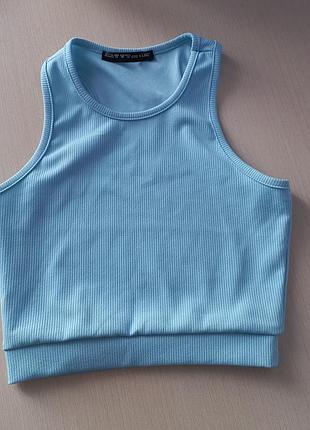 Спортивный топ