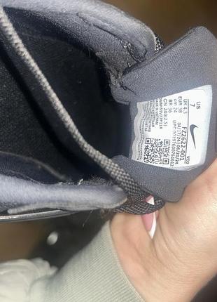 Кросівки жіночі nike flyknit 1 team red cross blue background card gore-tex black iron grey2 фото